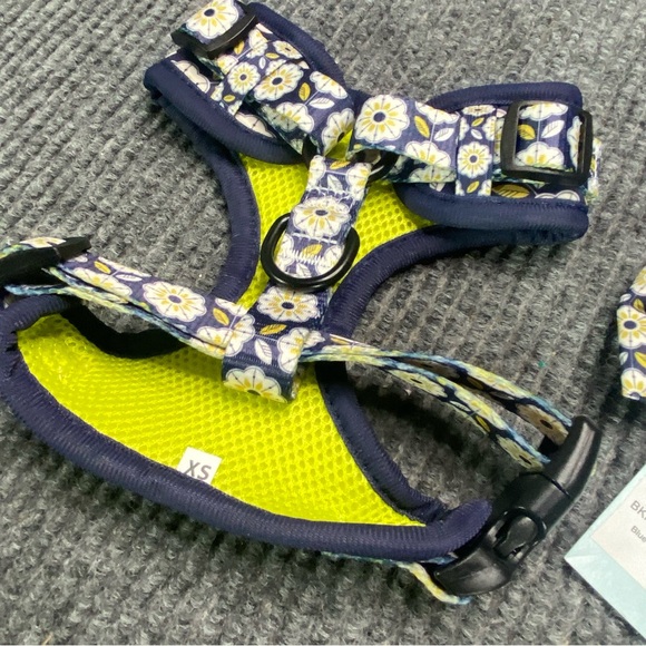 Barkpaws Blue and Yellow Retro Harness and Bow Tie for Dog Size XS - Picture 9 of 11